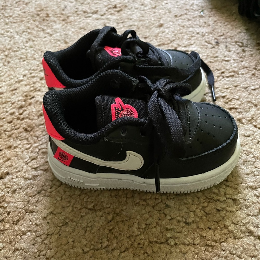 Infant Air Force 1s